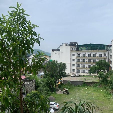 Rudram Hotel Yoga & Ayurveda Retreat Рішикеш Екстер'єр фото